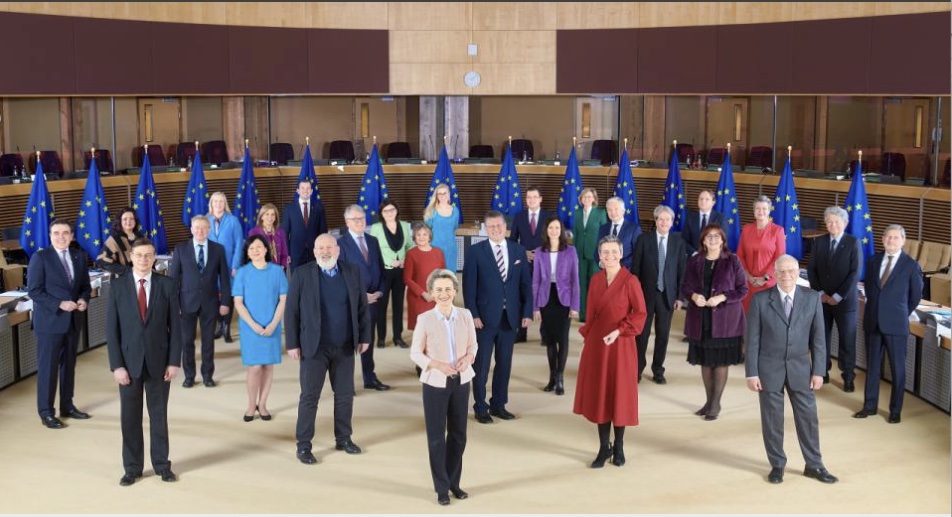 Organisation de la Commission 